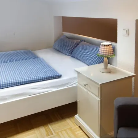 Arzgrube Dg-wohnung -551-